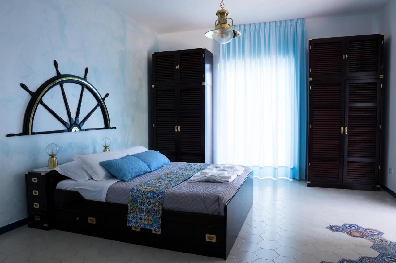 Bed & Breakfast Paradise *